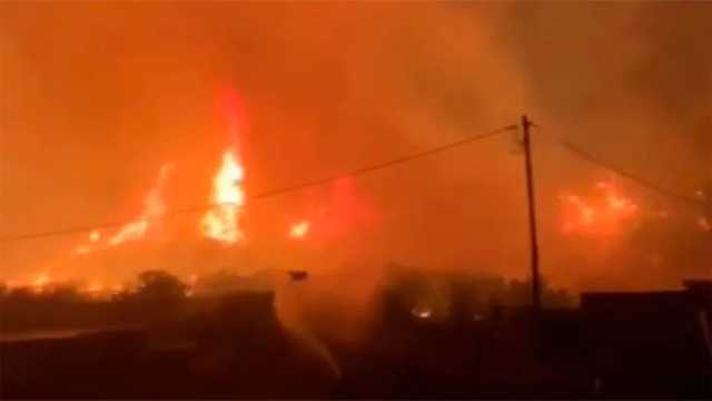 El fuego alcanza Inagua y amenaza barrios de La Aldea y Tejeda en Gran Canaria. (Foto: CGC))